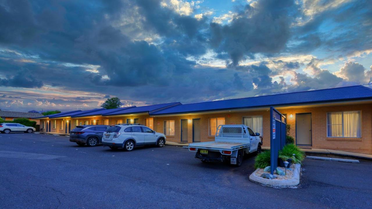 Edward Parry Motel And Apartments แทมเวิร์ธ ภายนอก รูปภาพ