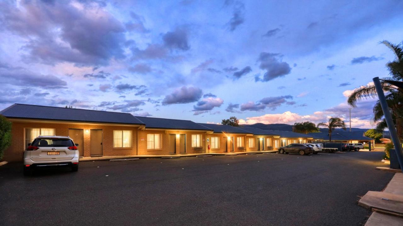 Edward Parry Motel And Apartments แทมเวิร์ธ ภายนอก รูปภาพ
