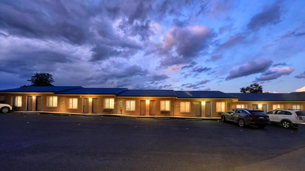 Edward Parry Motel And Apartments แทมเวิร์ธ ภายนอก รูปภาพ