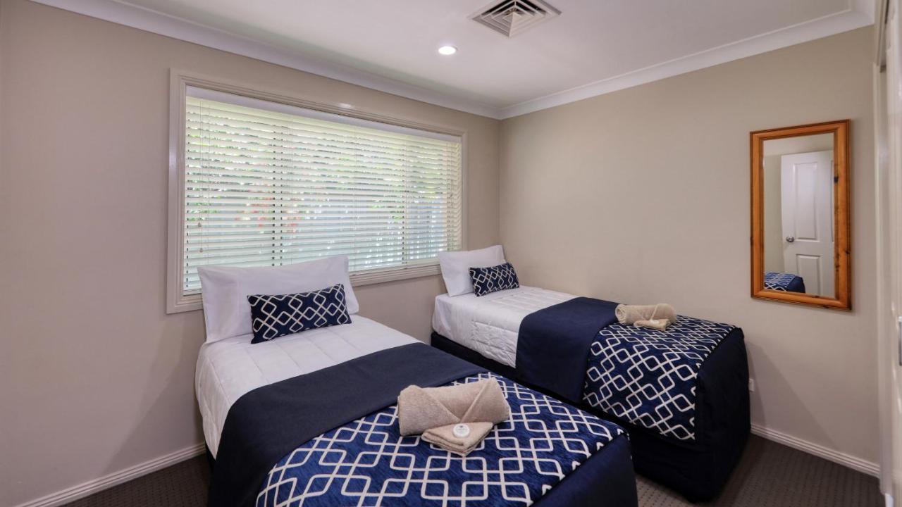 Edward Parry Motel And Apartments แทมเวิร์ธ ภายนอก รูปภาพ