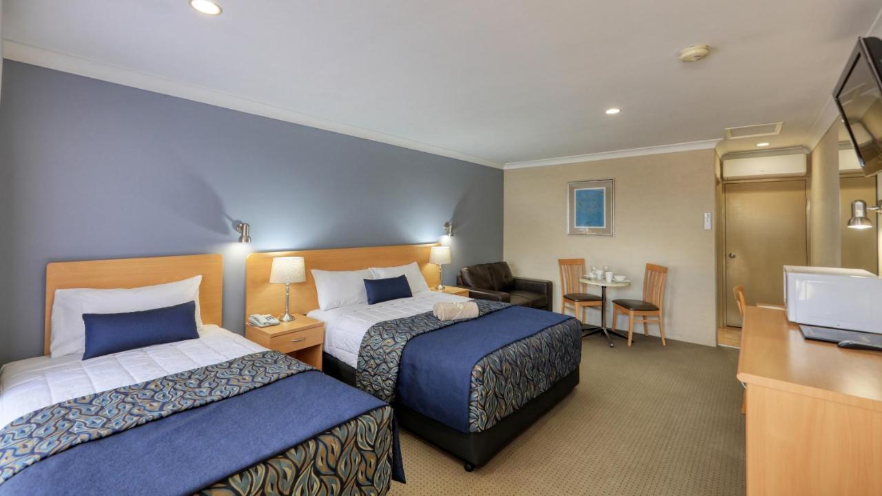 Edward Parry Motel And Apartments แทมเวิร์ธ ภายนอก รูปภาพ