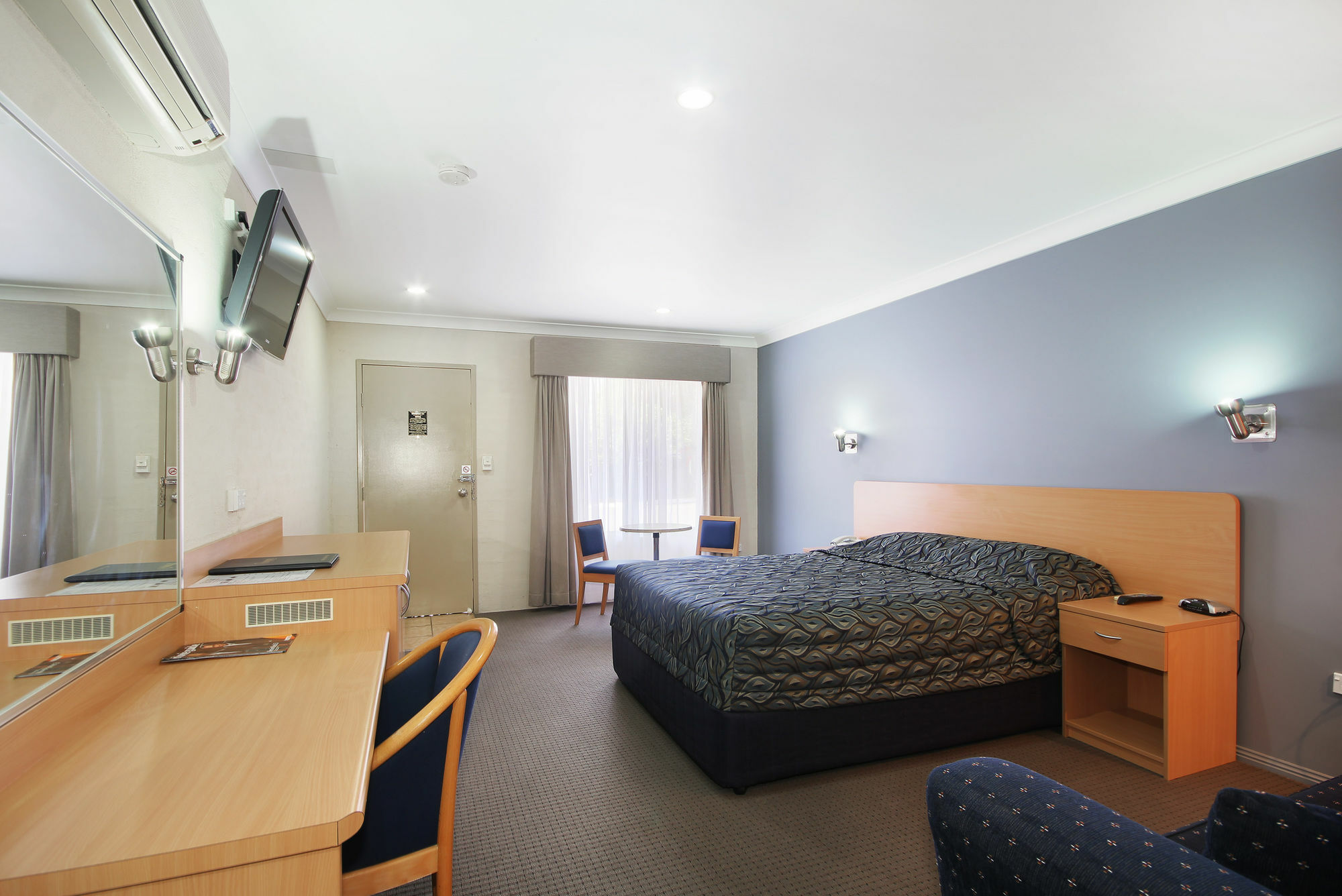 Edward Parry Motel And Apartments แทมเวิร์ธ ภายนอก รูปภาพ