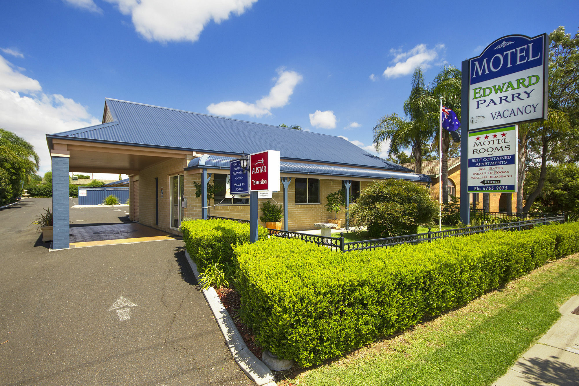 Edward Parry Motel And Apartments แทมเวิร์ธ ภายนอก รูปภาพ