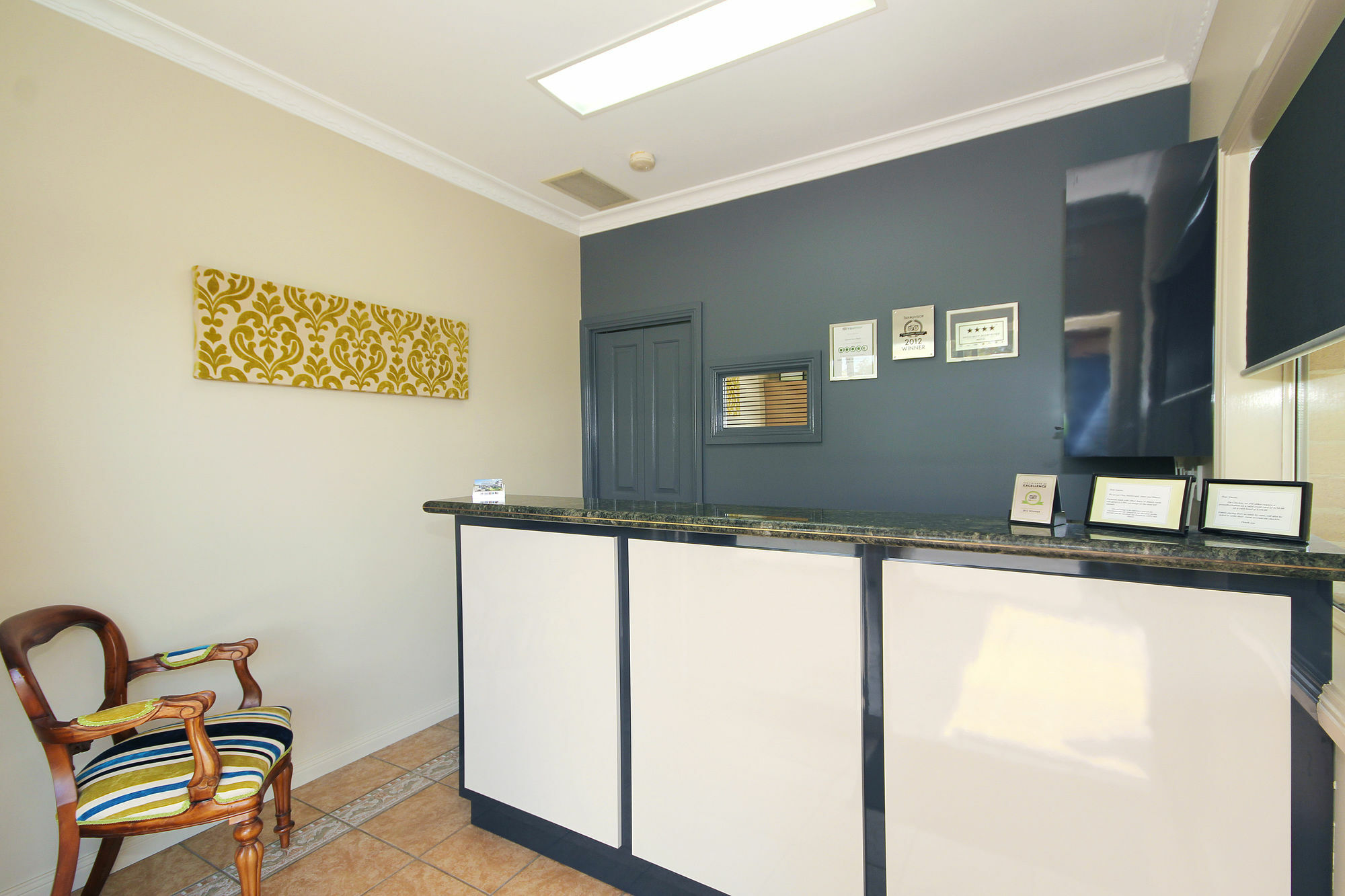 Edward Parry Motel And Apartments แทมเวิร์ธ ภายนอก รูปภาพ